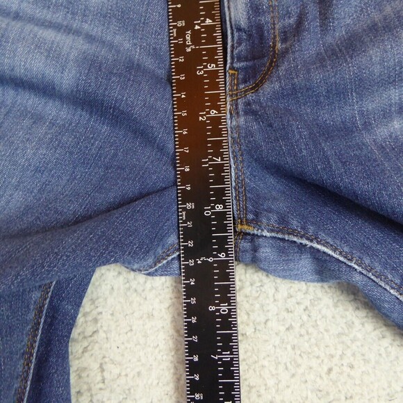 Uniqlo Jeans Womens Size 28 Blue Medium Washed Skinny Straight Mid Rise Raw Hem - Picture 12 of 14